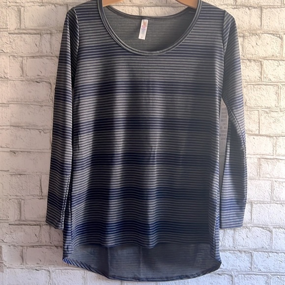 LuLaRoe Tops - NWT Long Sleeve Striped Shirt Tee LuLaRoe Lynnae Size Small Navy